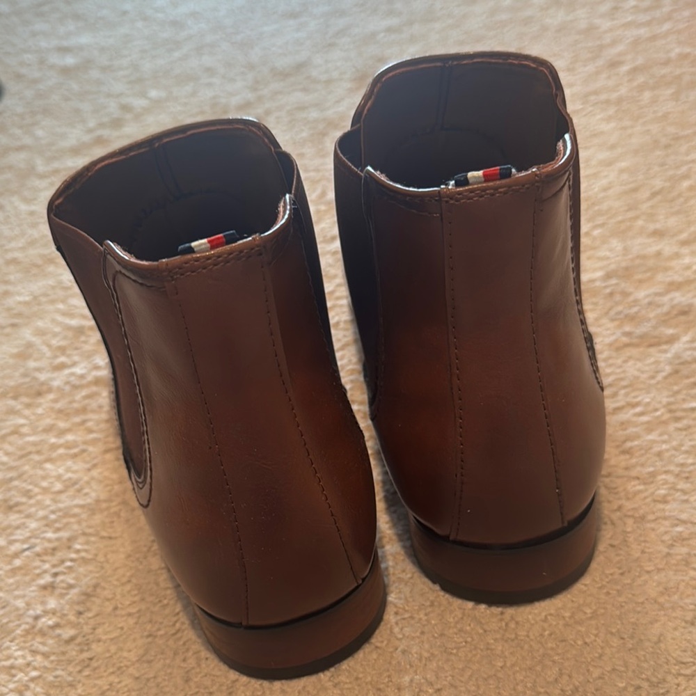 Tommy Hilfiger Brown Leather Chelsea Boots - Picture 2 of 5